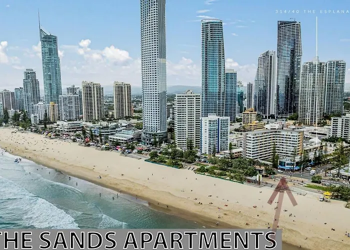 Cosy Beachfront Apt & Free Park