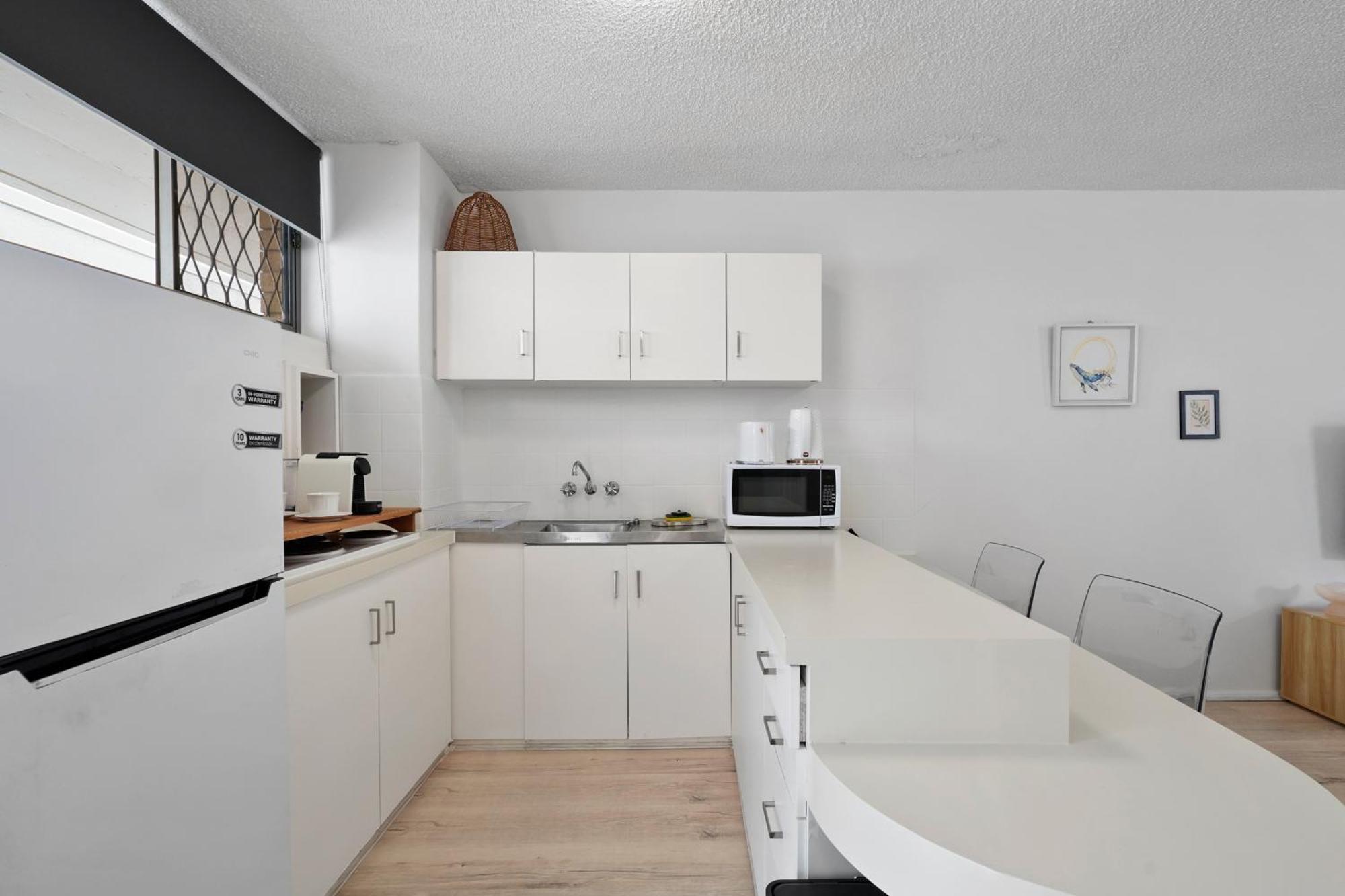 Cosy Beachfront & Free Park Apartment Gold Coast